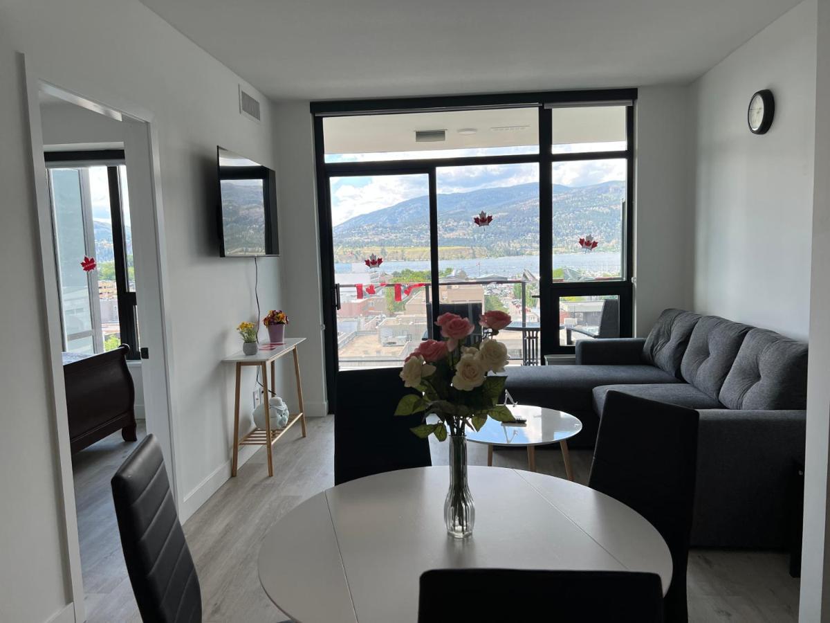קלונה Amazing Brand New Lakeview Condo Downtown מראה חיצוני תמונה