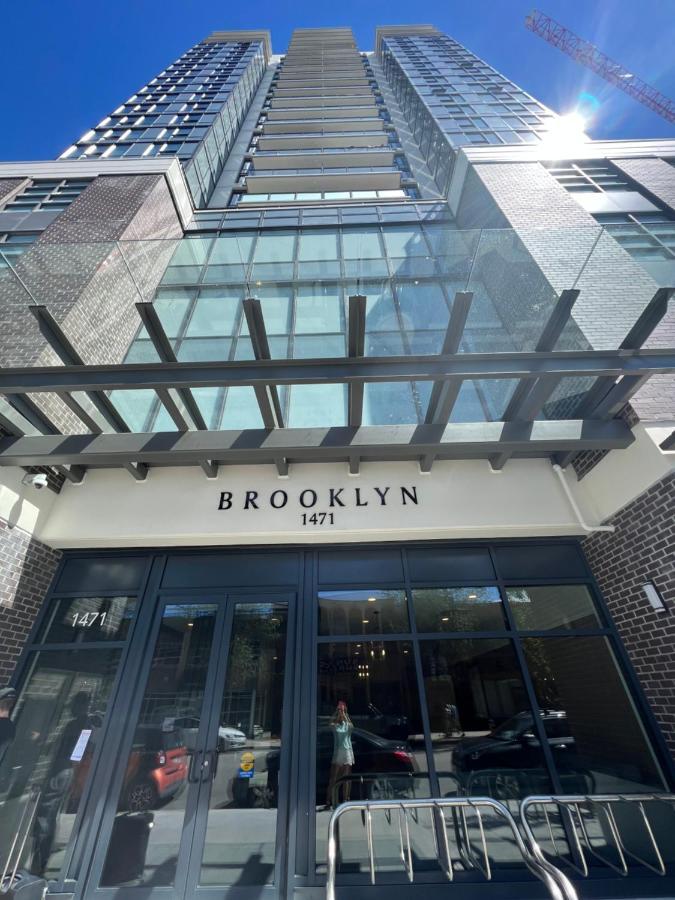 קלונה Amazing Brand New Lakeview Condo Downtown מראה חיצוני תמונה