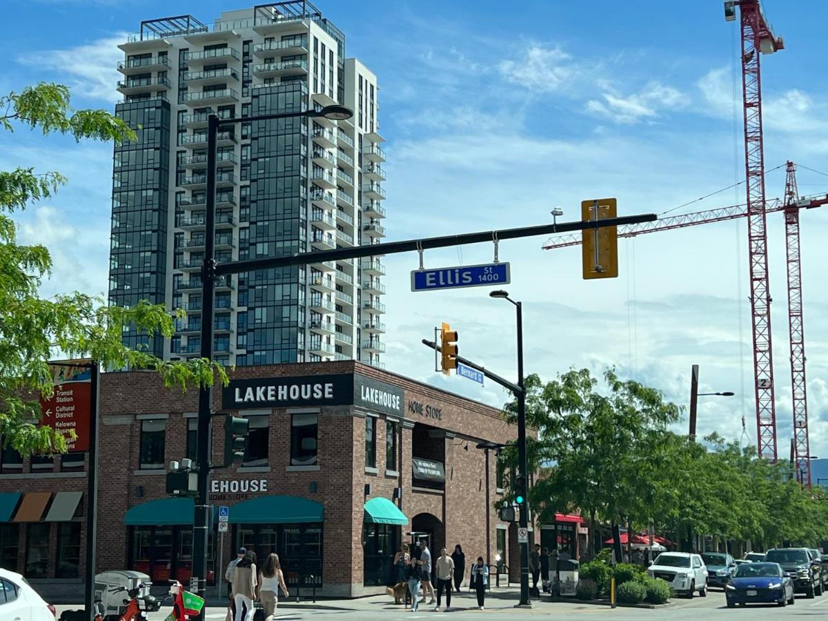 קלונה Amazing Brand New Lakeview Condo Downtown מראה חיצוני תמונה